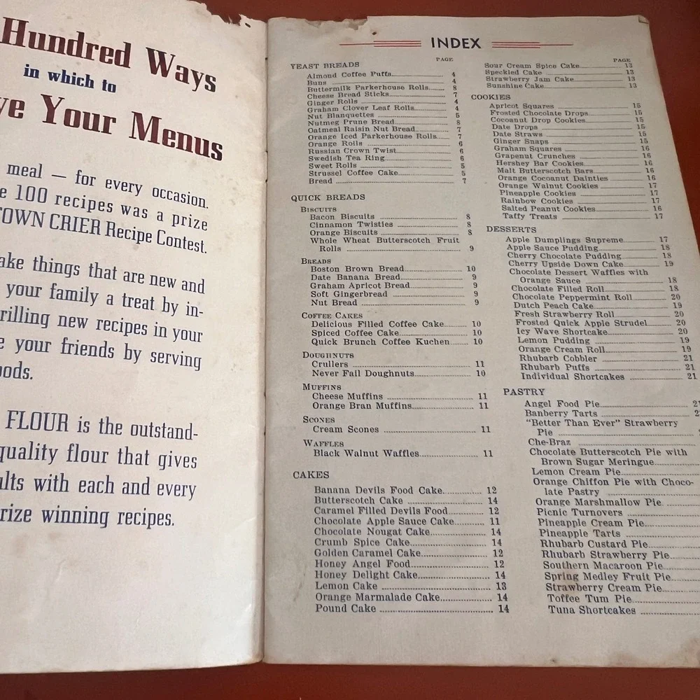 Vintage Town Crier Family Flour One Hundred Prize Winning Recipes Booklet‎ 1940s